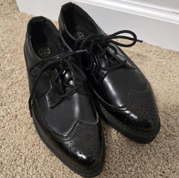 TUK Pointed Platform Black Leather Wingtip Creeper Size 7 Women - Picture 3 of 5
